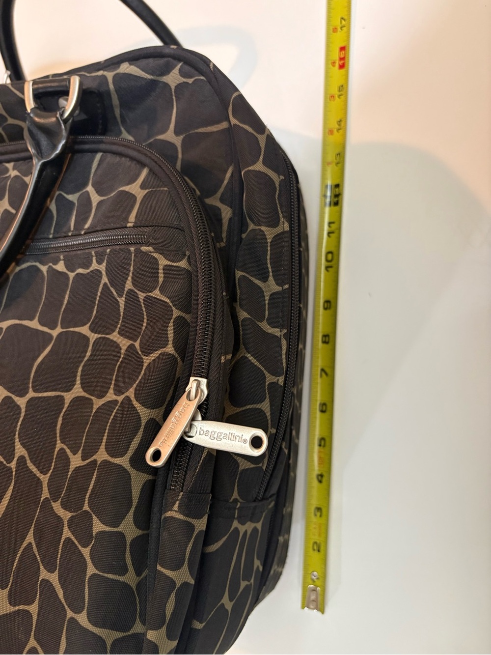 Baggallini Brown Giraffe-Print Laptop Bag - Picture 13 of 16